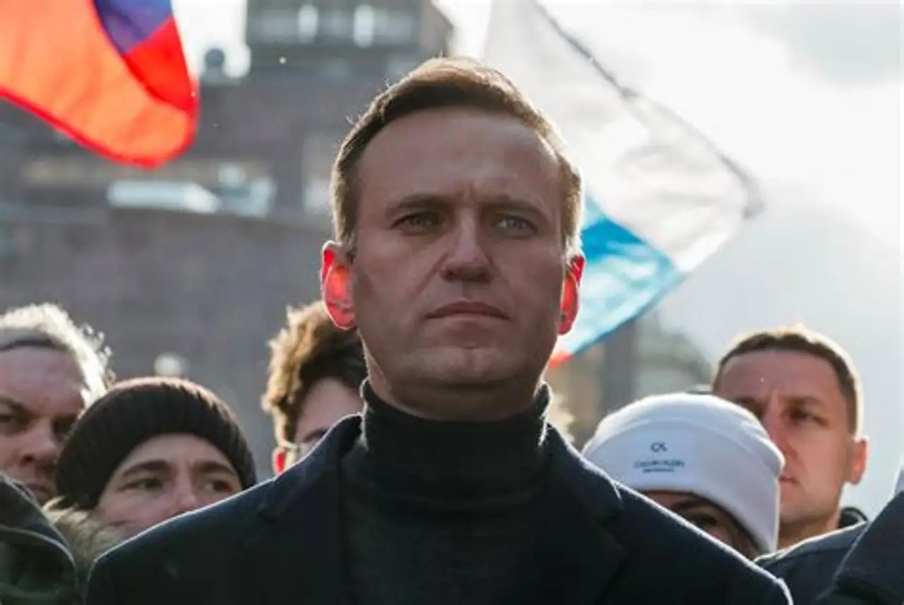 Alexei Navalny Biography: Political Activism, Imprisonment and Legacy