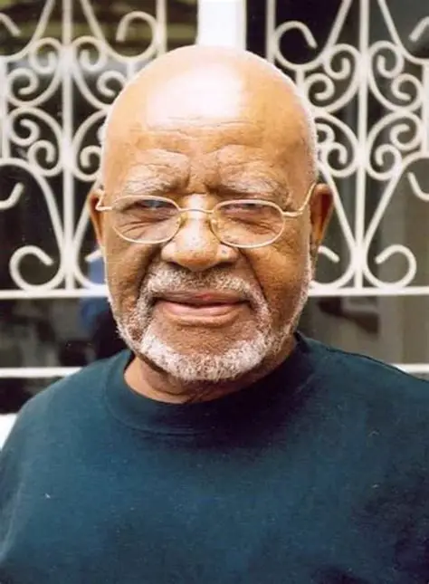 Es’kia Mphahlele Biography: Life, Education, Books and Legacy
